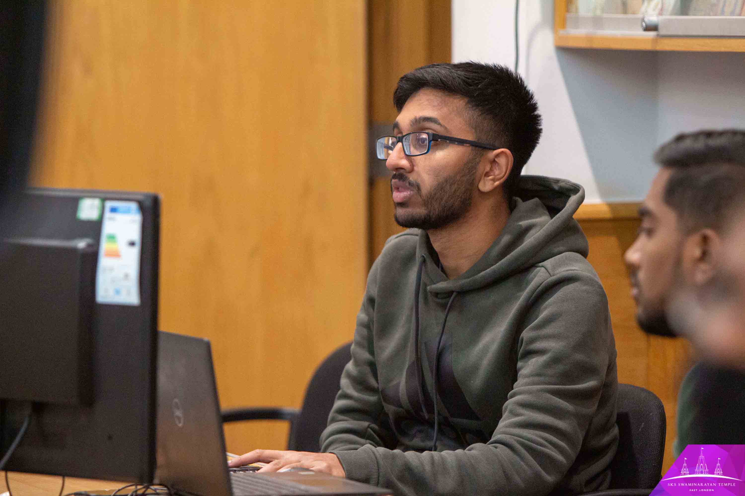 ©1987-2017 SKS Swaminarayan Temple East London